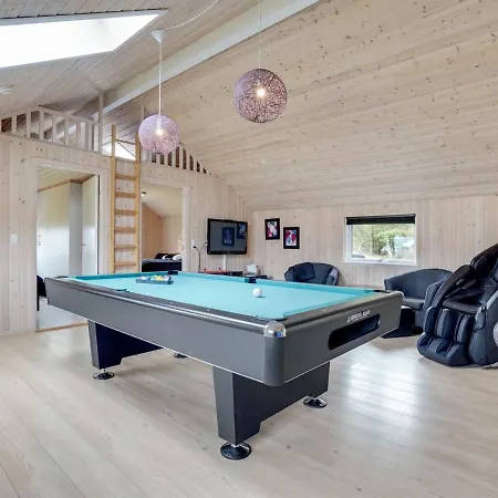 Feriehus Krum - 4-5km From The Sea In Western Jutland By Interhome *