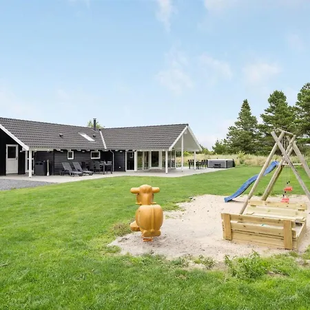 Feriehus Krum - 4-5km From The Sea In Western Jutland By Interhome *